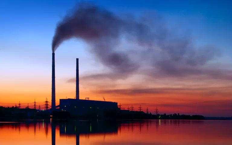 Factory emission - RecyclingEnergy